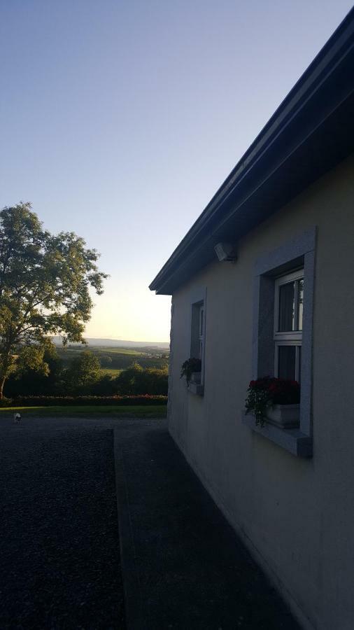 Appartement Ballinacarrick à Ballynacarrick Upper Extérieur photo