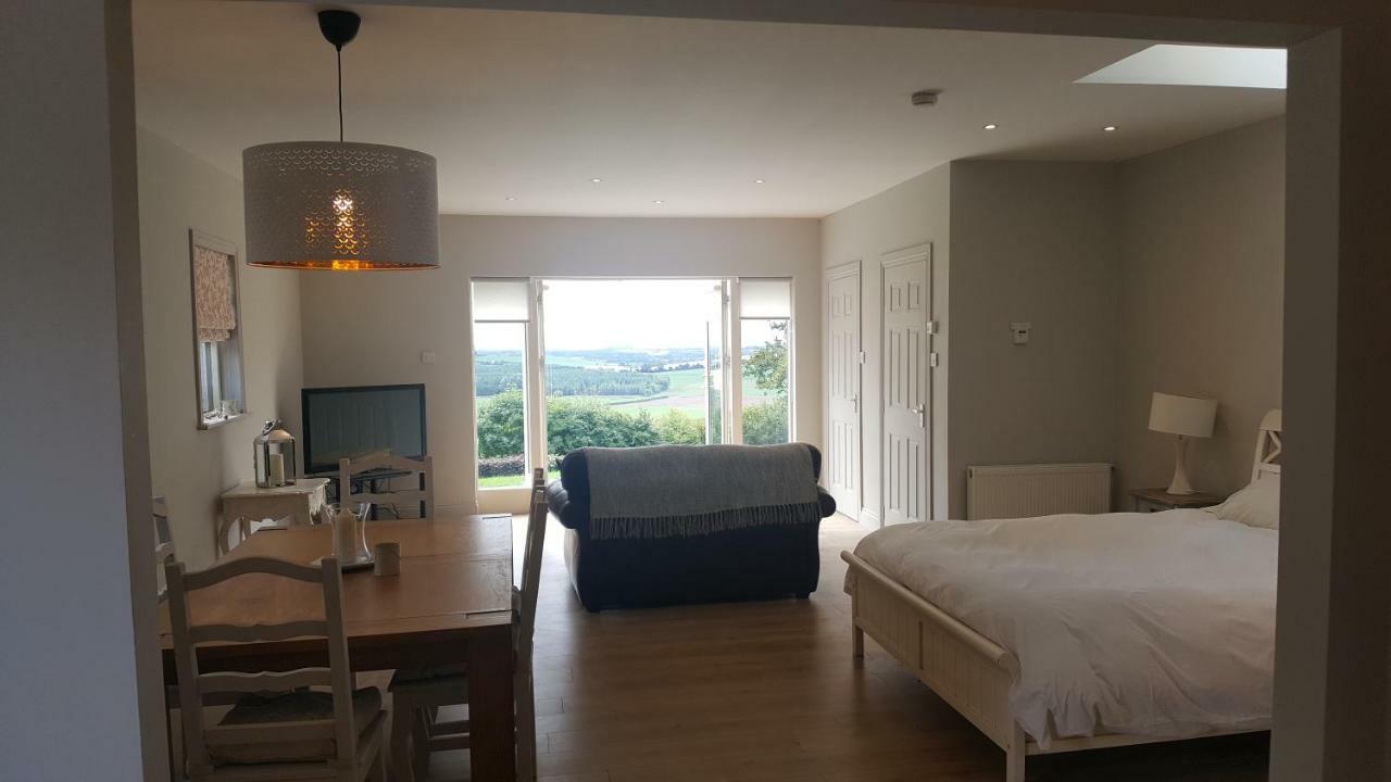 Appartement Ballinacarrick à Ballynacarrick Upper Extérieur photo